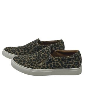Report Annora Leopard Print with Zipper Sides Slip on Flat Shoes size 8